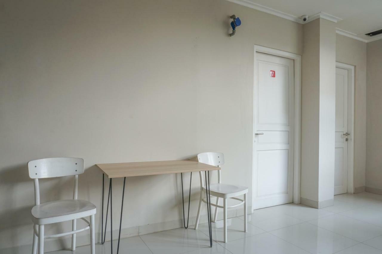 Residences By Reddoorz Near Mt Haryono - Minimum Stay 7 Days Jakarta Buitenkant foto