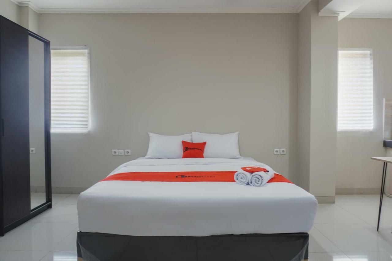 Residences By Reddoorz Near Mt Haryono - Minimum Stay 7 Days Jakarta Buitenkant foto